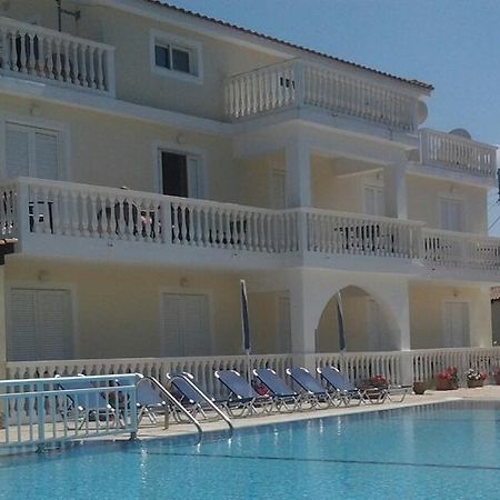 اليكاناس Zantegarden Apartments الغرفة الصورة