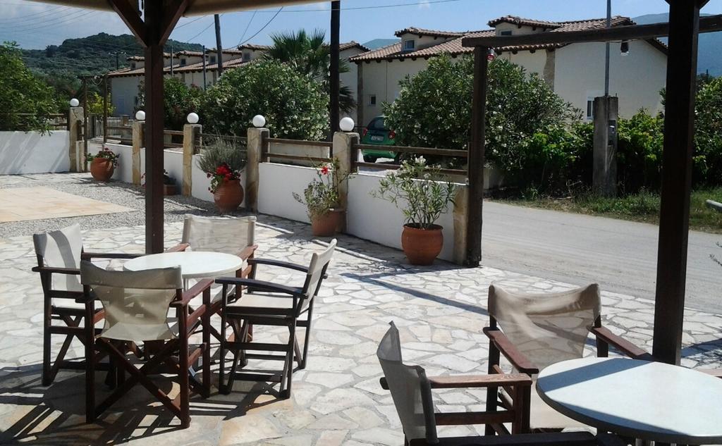 اليكاناس Zantegarden Apartments الغرفة الصورة